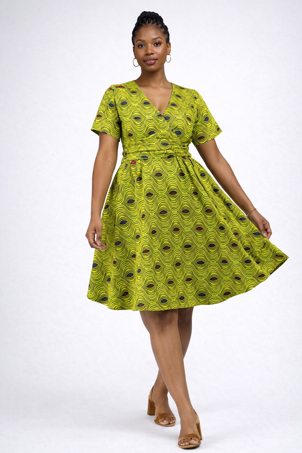 Robe courte Sarah – Élégance africaine moderne